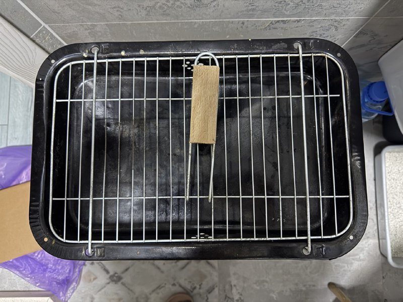 Мангал компактный с решеткой 30x40 см 2