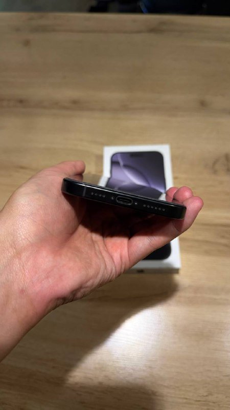 iPhone 16 pro max black titanium 256GB 4