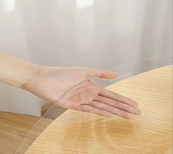 Прозрачная скатерть для круглого стола 2