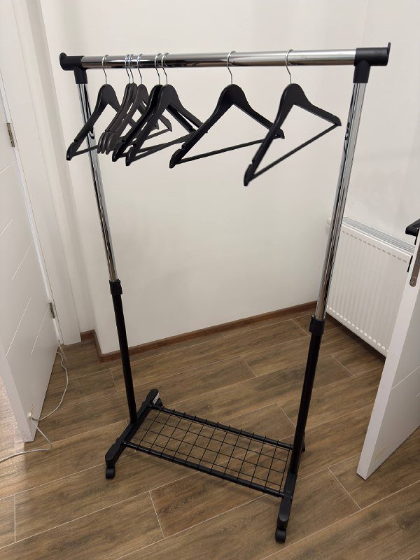 Стойка для одежды