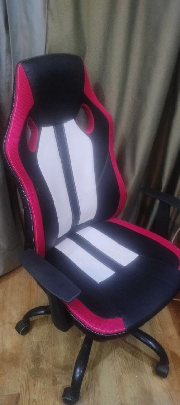 Компьютерное кресло