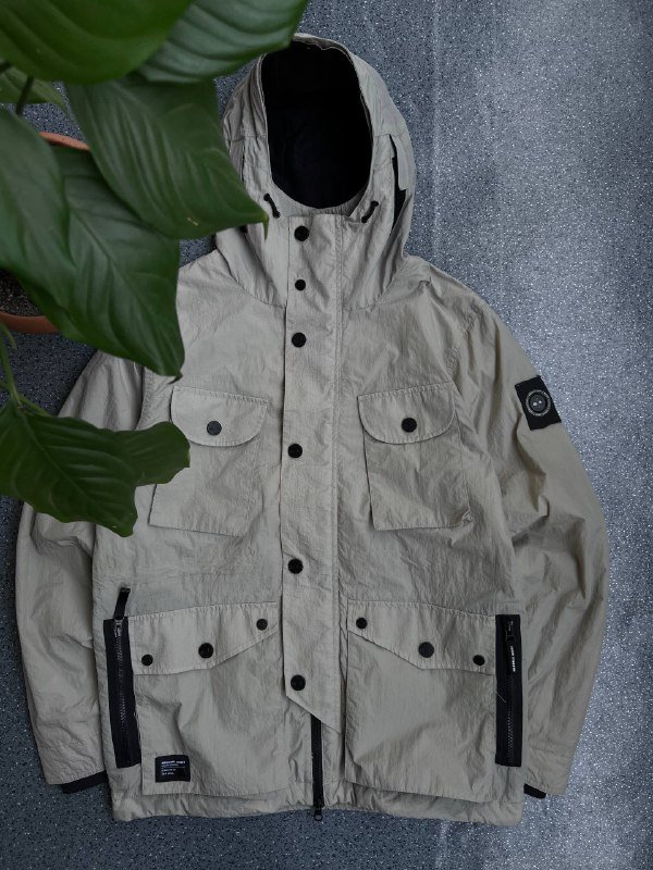 мужские куртки Napapijri, Alpha Industries, Fred Perry, Stone Island, Prada 8