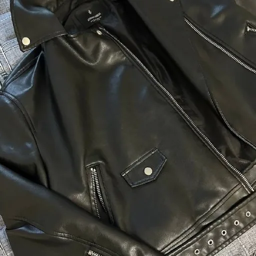 Кожаная косуха Stradivarius, размер M
