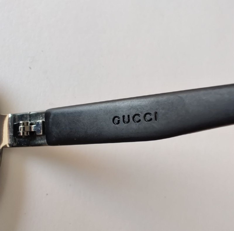 Стильные винтажные солнцезащитные очки Gucci 3
