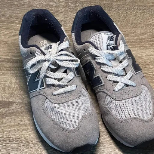 Женские кроссовки New Balance