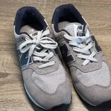 Женские кроссовки New Balance 1