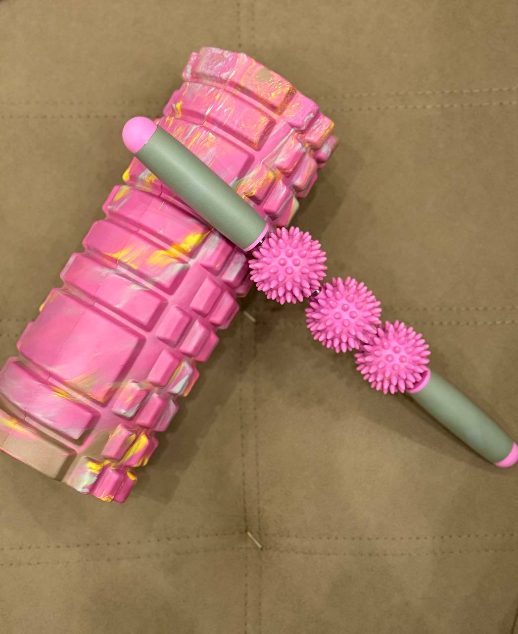 Массажер и валик для тренировок