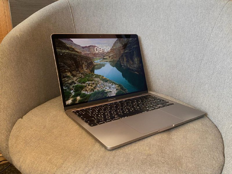 MacBook Pro 13” 2020 Intel Core i5 8GB 256GB