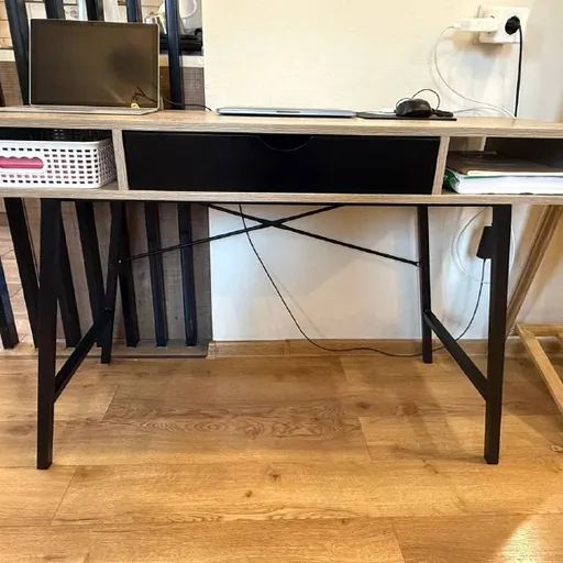 Work desk with compartments