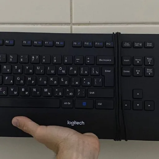 Клавиатура Logitech