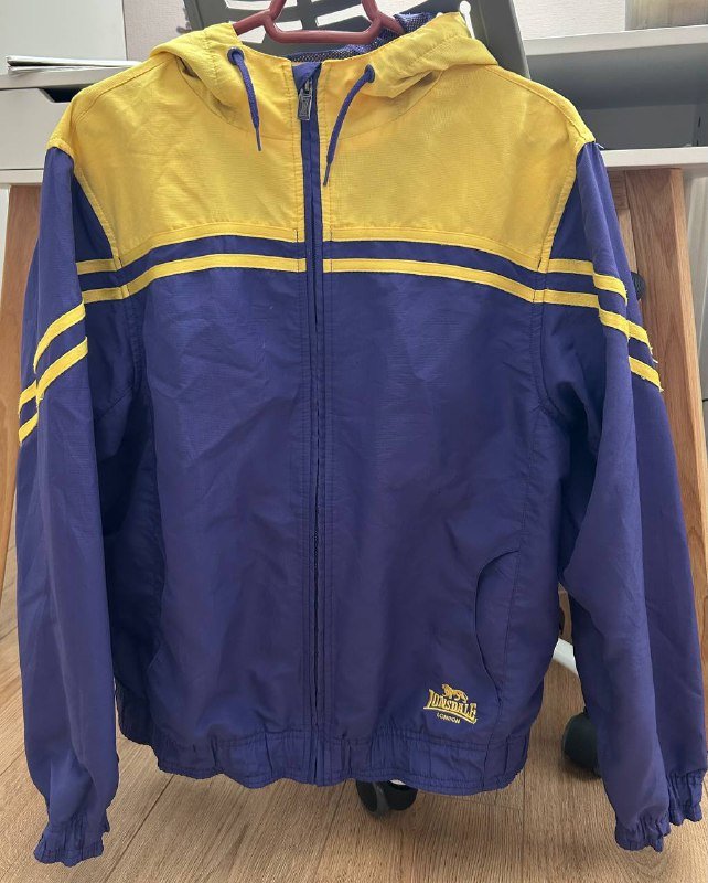 Ремешок Apple Watch, ветровка Lonsdale, куртка Bonfire, косметика, плед, лямки для тяги, блендер Sollex, лоферы Moira 2