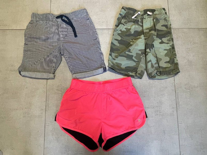 Ботинки, мокасины, кроссовки, сапоги, куртки, жилетка, шорты, рубашки 122-128 7