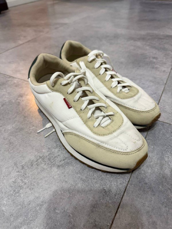 Кроссовки Levis 41 размер