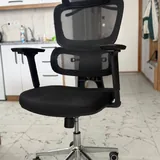 Стол с ящиками, игровой стул 6