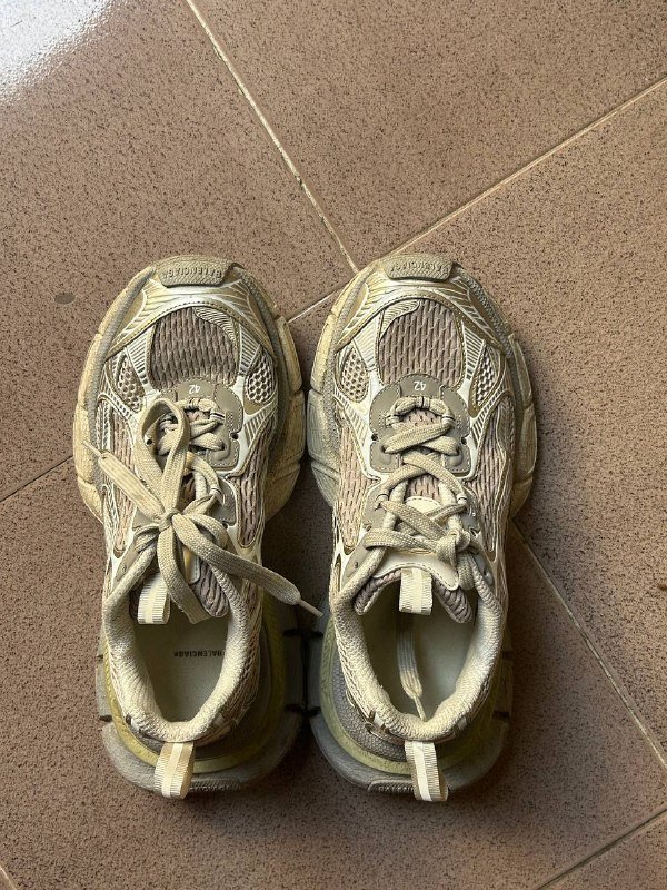 Balenciaga 3xl кроссовки мужские 42 EUR