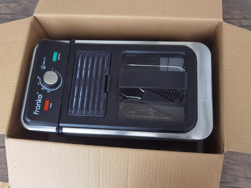 Осушитель TROTEC TTK 64 HEPA, Блендер Kenwood BLP41, Масляный радиатор GORENJE OR2000E, Фритюрница, 5G LTE Модем Wi-Fi, Переносная колонка AILIANG-LIGE UF-1768, Ключ динамометрический, Искусственная елка с игрушками, Громкоговоритель, 2 стула и стол 4