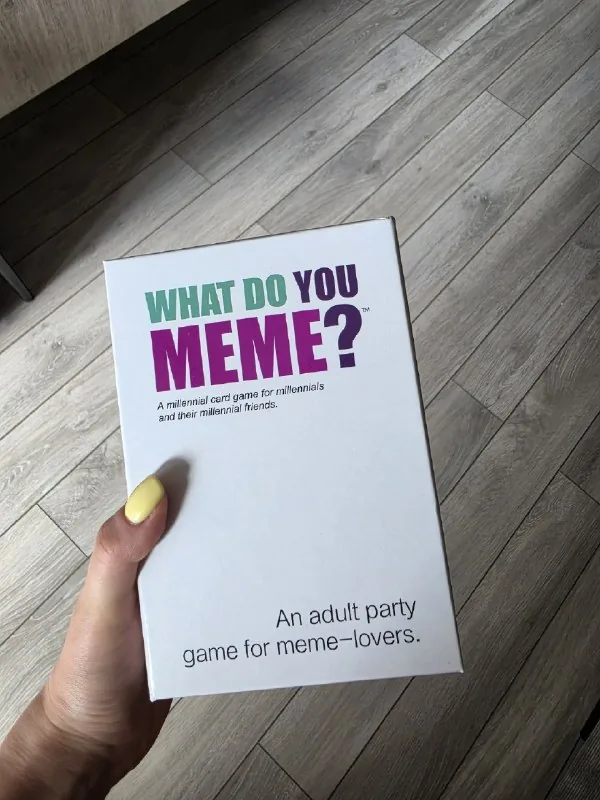 What Do You Meme? 카드 игра 1