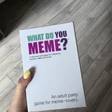 What Do You Meme? 카드 игра 1
