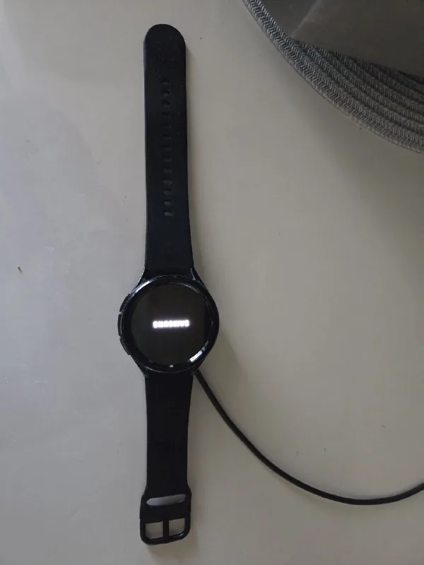 Samsung Galaxy Watch 6 Classic 1