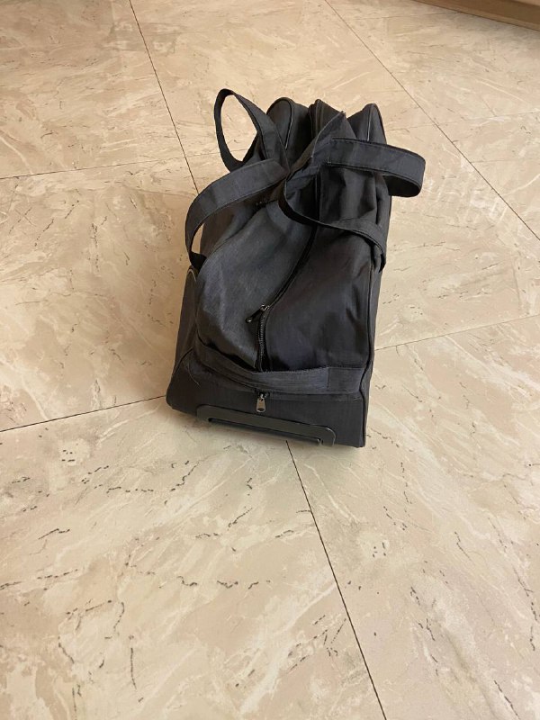 Дорожная сумка с ручкой и колесиками 4