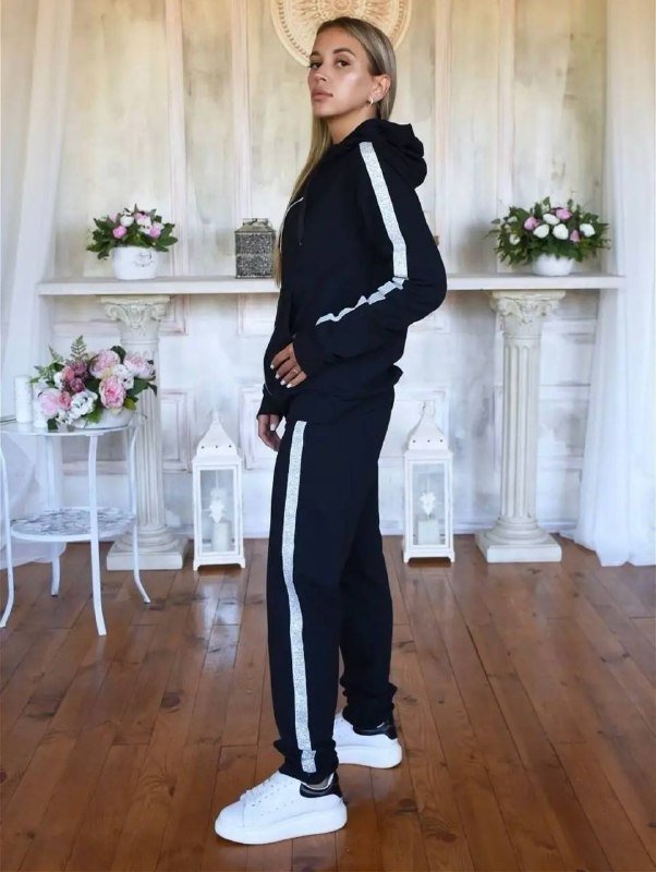 Юбка, брюки, футболка, спортивный костюм, кардиган, купальник, кисточки для макияжа, велосипедки 5