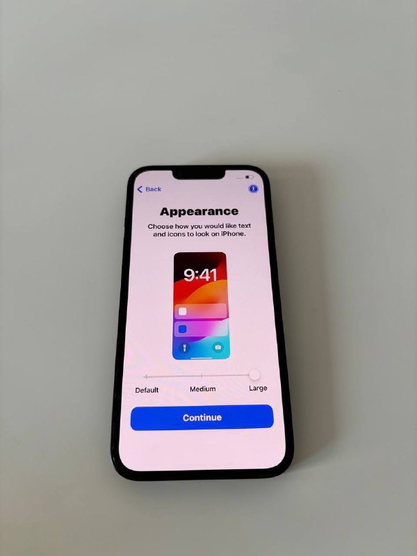 Apple Watch Nike S4, Xiaomi Mi Watch Lite, iPhone 14 4