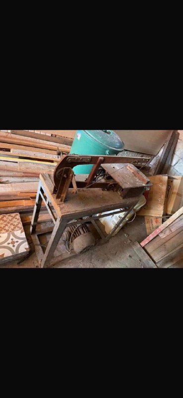 Пила и деревообрабатывающий станок 2