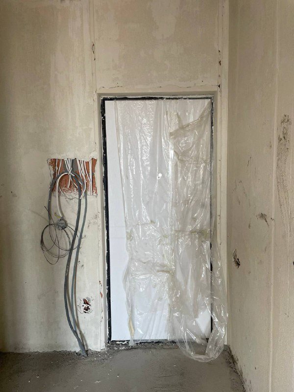 Дверь от застройщика после ремонта 2