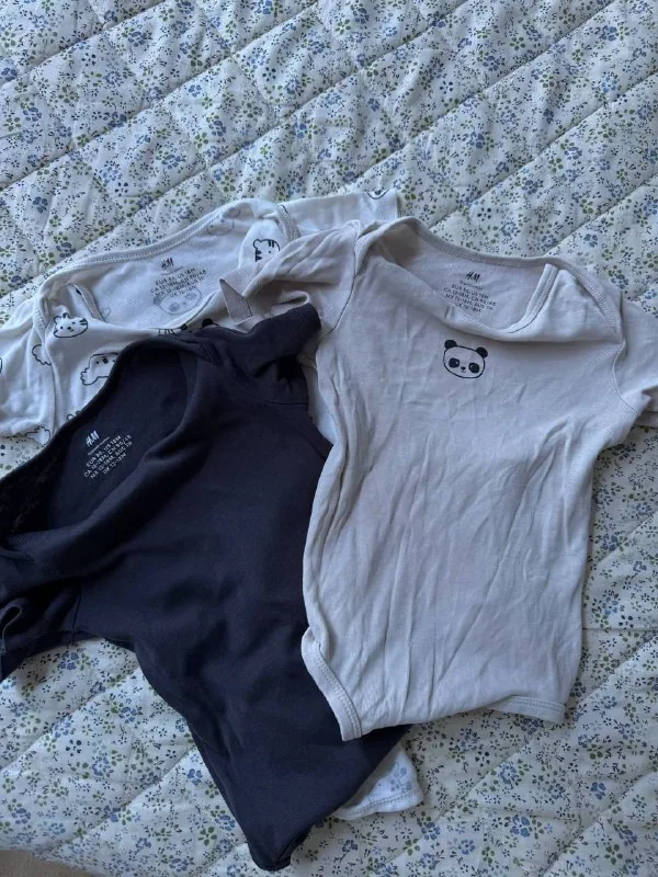 Боди H&M, 86 (12–18 M), 3 штуки 1