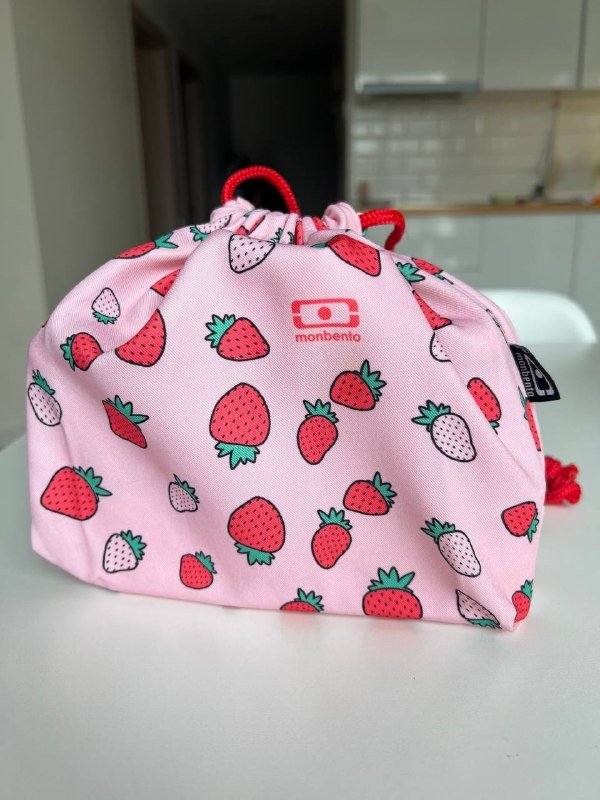 Оригинальный ланч-бокс Monbento MB Original Strawberry 1200 с приборами и мешочком