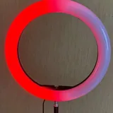 Кольцевая LED-лампа на штативе 3