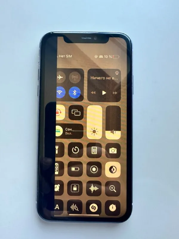 iPhone 11 128GB Purple 1