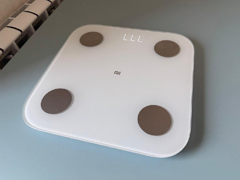 Второй экран 15.6", зарядное 140w, 4G модем, ключ динамометрический, бритва Oneblade, набор трещоток, микрофон BOYA, зарядное 20w 6