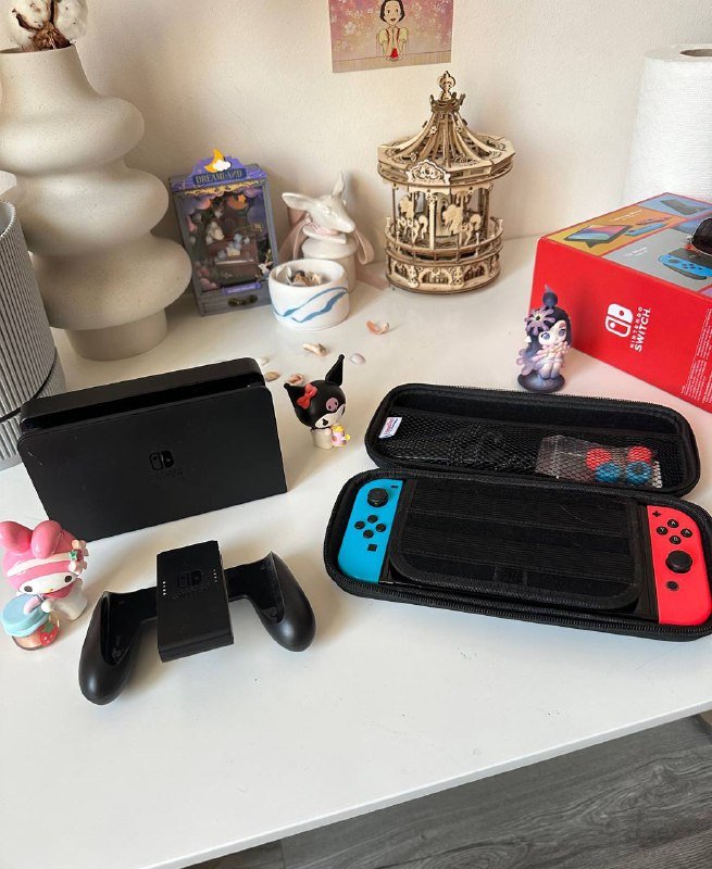 Nintendo Switch, зарядка, док станция, игры, карта памяти