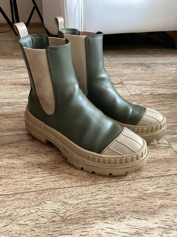 Резиновые сапоги Stradivarius 37р 2