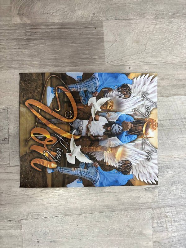 плакаты различные плотные картонные