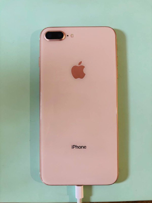 iPhone 8+ 64GB