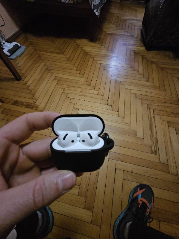 Airpods 4 без коробки и зарядного кабеля 3