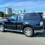 Mitsubishi Pajero 4 Wagon 8