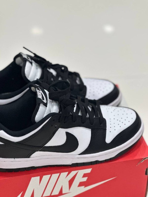 Кроссовки Nike оригинал размер 40 4