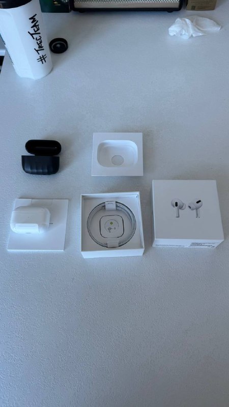 JBL Pulse 4, GoPro HERO11 Black, AirPods Pro 5