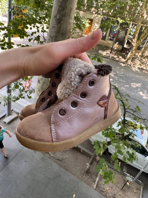 Кожаные ботиночки на девочку 22 размер 2