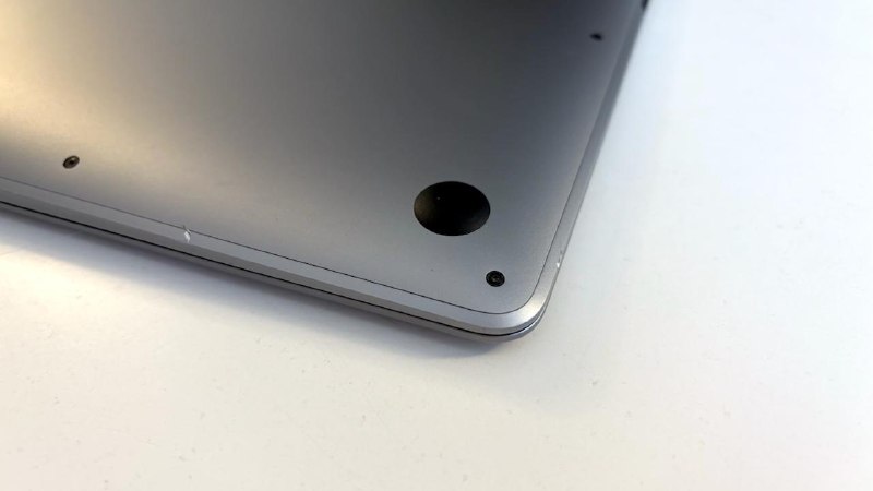 MacBook Air 13” (2020, M1) 4