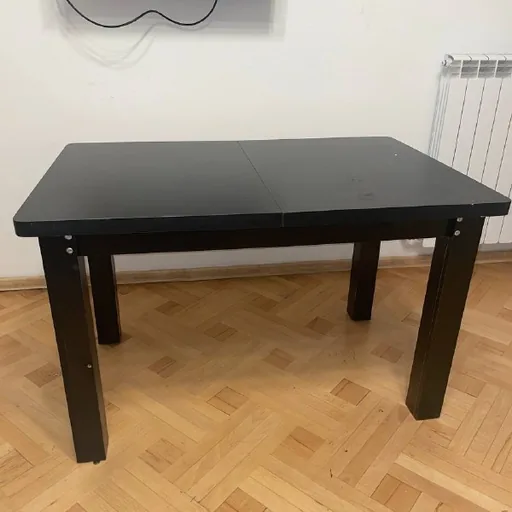Стол, стеллаж, стулья, сушилка, микроволновка, матрасы, гладильная доска