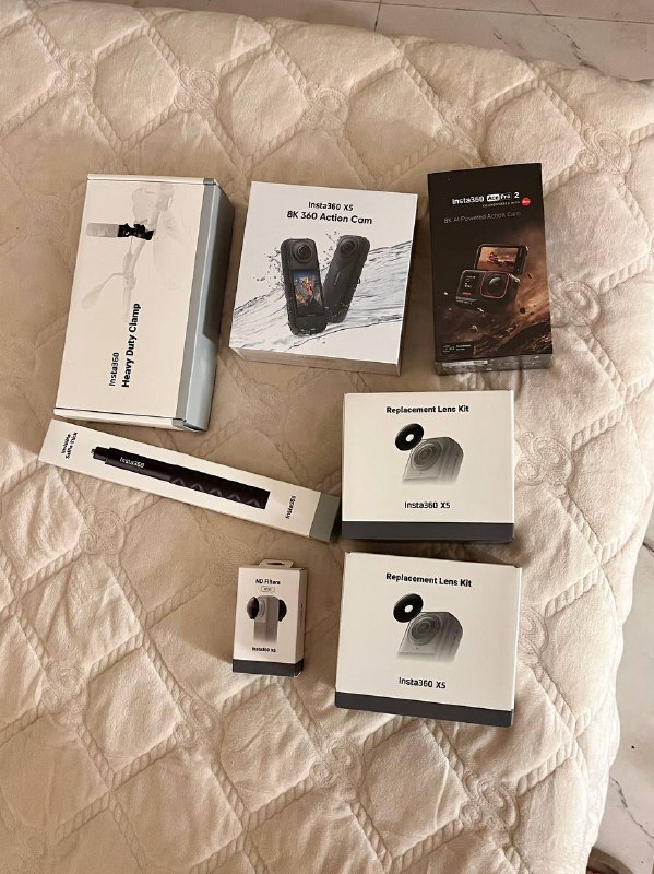 Insta 360 Ace Pro 2, Insta 360 X5, аксессуары