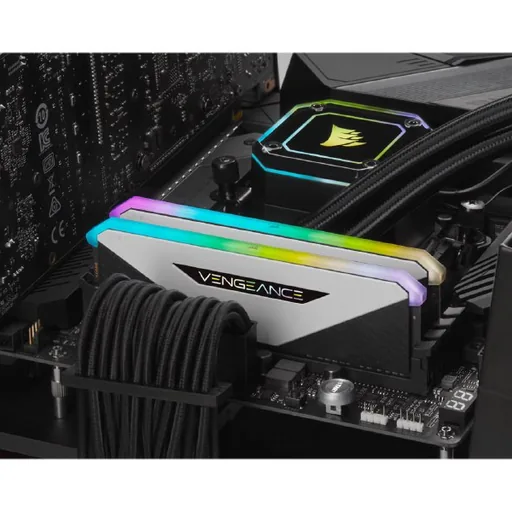 Corsair Vengeance RGB RT 32 ГБ DDR4