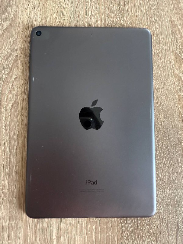 iPad mini 5 с зарядкой и чехлом 7