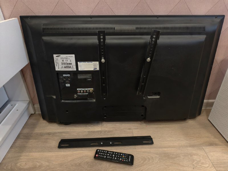 Телевизор Samsung LED 40 дюймов 2