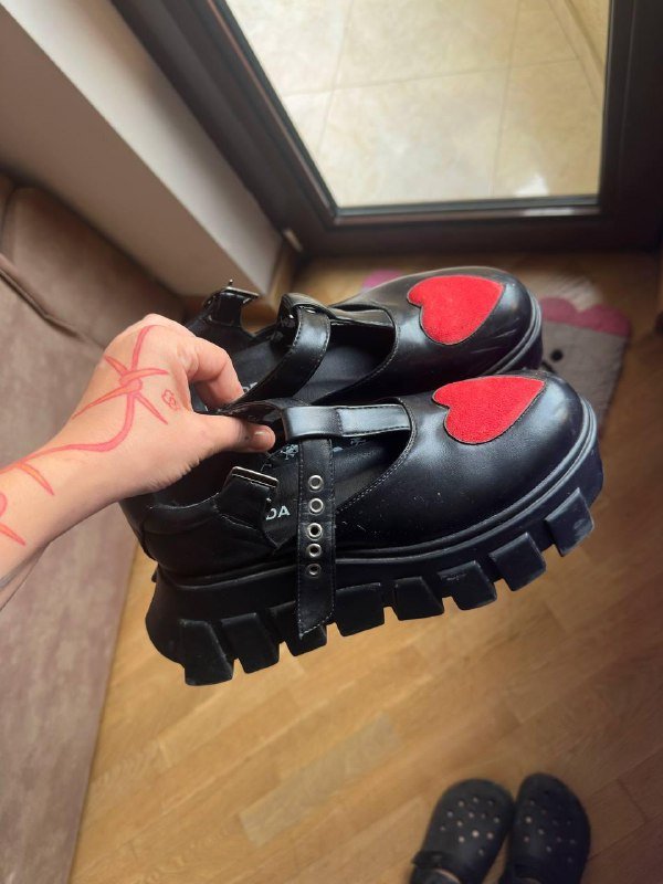 Походные подушки, матрасы, спальники, дрон, ботинки, духовка, пенни борд, настольная игра, автокормушка, электролобзик 5