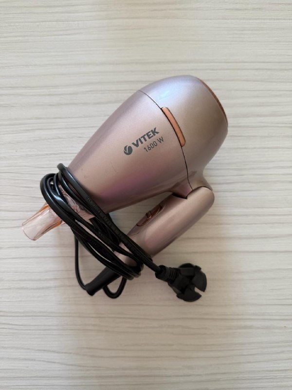 Ёлка 180 см, фен vitek, чехлы для iphone, торшер 4